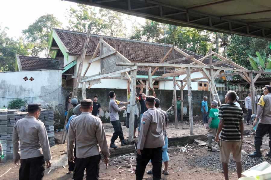 bedah rumah