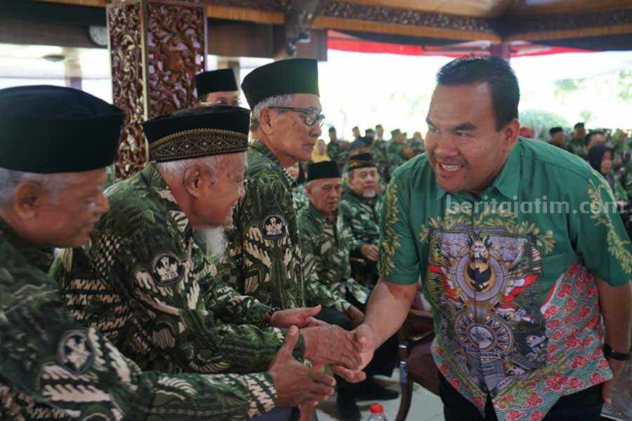 Bupati Blora Ajak Para Pensiunan untuk Turut Tingkatkan Pendidikan Bupati Blora H. Arief Rohman, S.IP., M.Si menemui Purnakaryawan Pendidikan dan Kebudayaan (IPPK). (Diskominfo)