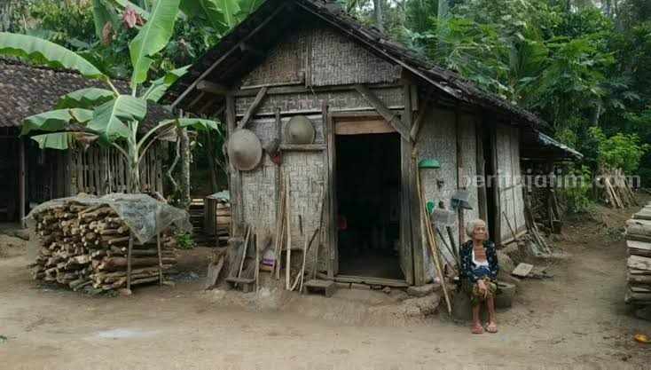 Pakar UGM: Angka Kemiskinan Turun, Tapi Mengapa Waktu Rilis Data BPS Justru Terlambat? Ilustrasi angka kemiskinan esktrim di Kabupaten Blitar masih tinggi.