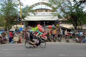 Pedagang Pasar Srimangunan Sampang Menolak Direlokasi pasar srimangunan