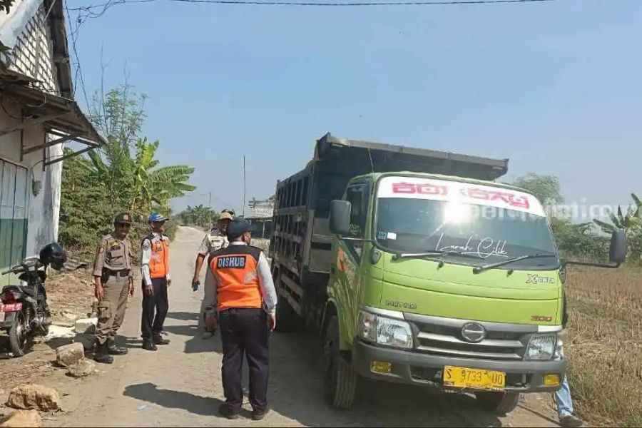 truk galian c