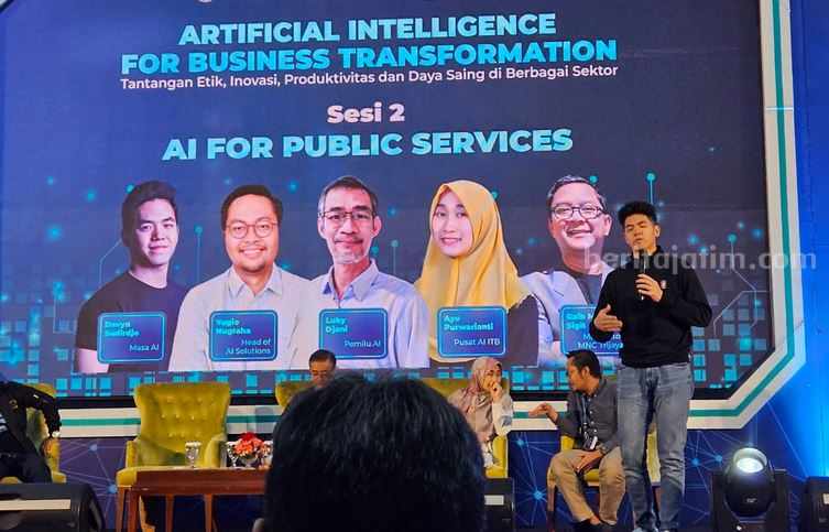 Diskusi membahas kecerdasan buatan yang digelar Asosiasi Media Siber Indonesia (AMSI) di Hotel El Royale, Bandung, Jawa Barat, 22 Agustus 2023.