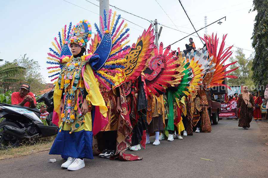 Kirab Budaya di Kota Probolinggo Guna Lestarikan Budaya Bangsa Kegiatan kirab budaya warga Kota Probolinggo