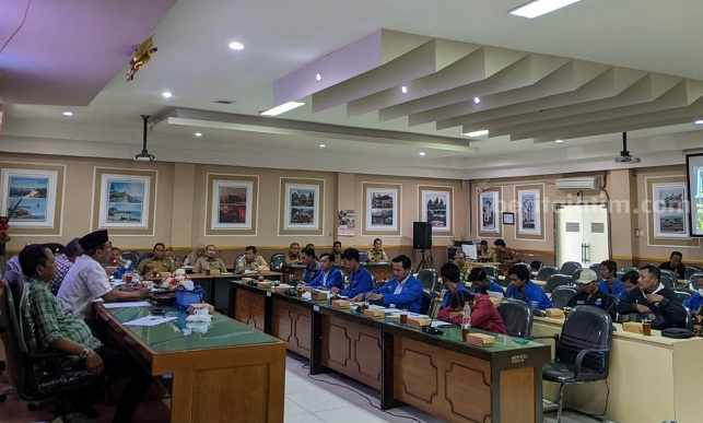 Audiensi antara DPRD Lamongan dengan aktivis PMII dan OPD Lamongan terkait