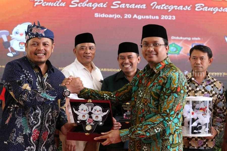 Bupati Sidoarjo Dorong Penguatan Pendidikan Politik Bagi Pemilih Pemula Gus Muhdlor