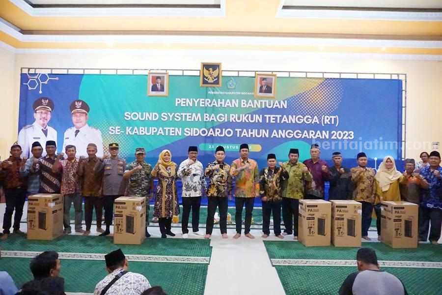 Ribuan RT di Sidoarjo Terima ‘Sound System’ Gratis Pembagian sound system untuk RT