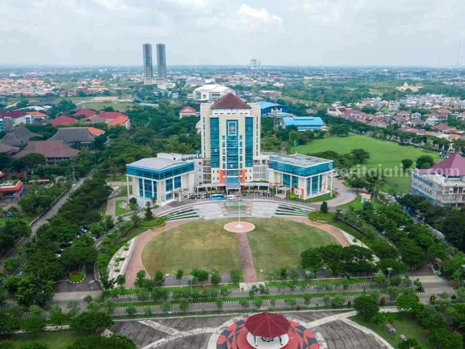 Universitas Negeri Surabaya
