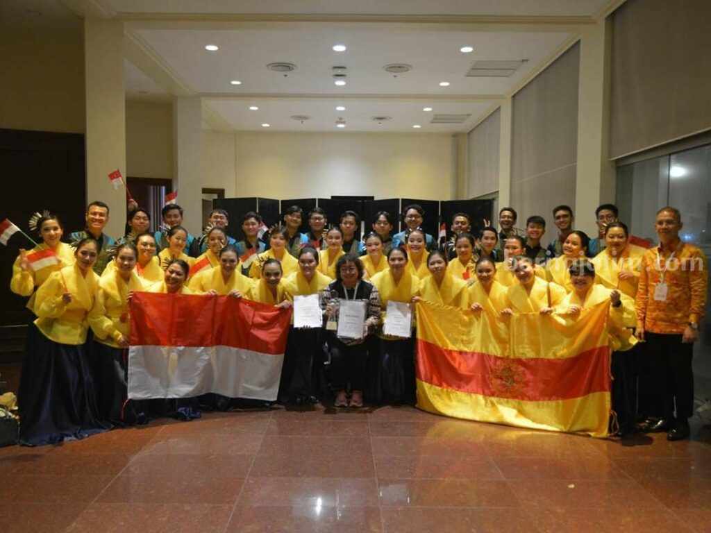 Tim Paduan Suara Ubaya Raih Penghargaan Khusus di Thailand Ubaya Choir pada 10th A Voyage Of Songs (AVOS) International Choral Competition 2023 di Bangkok, Thailand