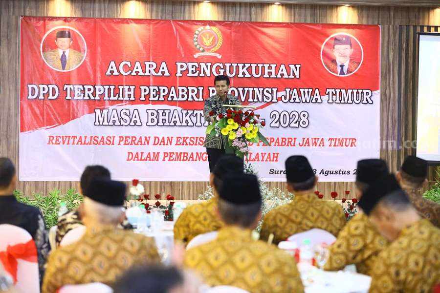 Wagub Jatim, Emil Elestianto Dardak