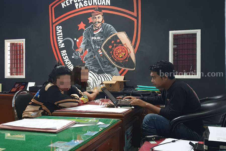 Polres Pasuruan Amankan Mucikari Penjaja PSK Lewat Sosial Media Korban perdagangan manusia saat dilakukan pemeriksaan oleh Satreskrim Polres Pasuruan.