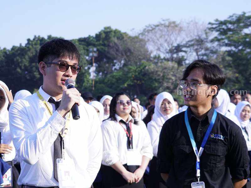 Mahasiswa ITS 2023 Amadeo Yesa Raih Nilai UTBK Tertinggi di Indonesia Amadeo Yesa, mahasiswa ITS saat pengukuhan mahasiswa baru 2023