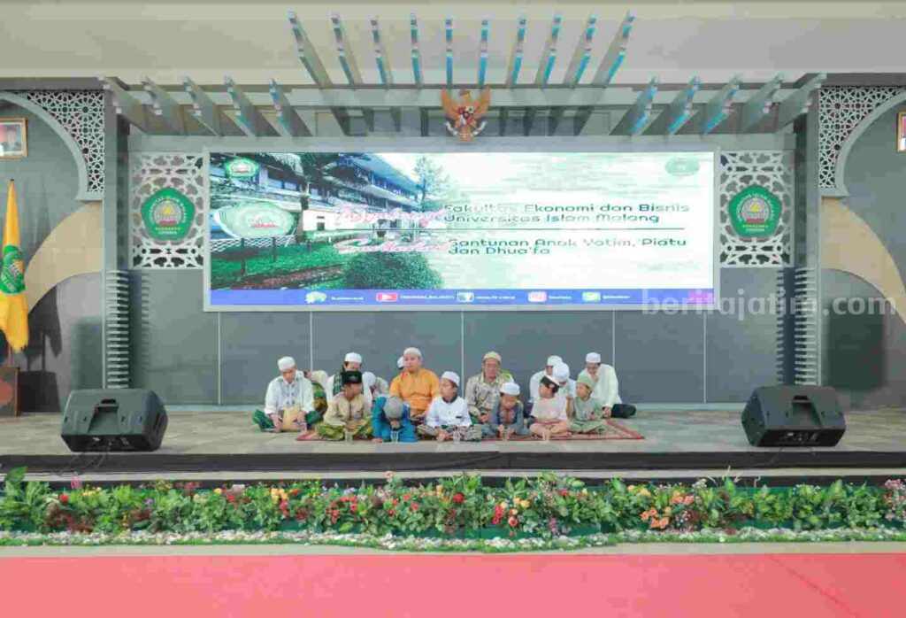 Tasyakuran Muharram, FEB Unisma Beri Santunan dan Beasiswa