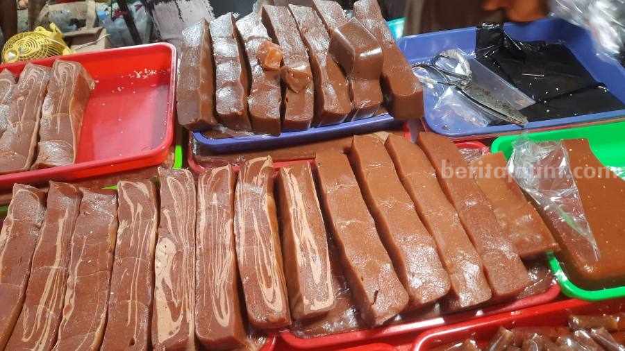 Jenang gunting. (Foto: Diah Ayu/beritajatim.com)