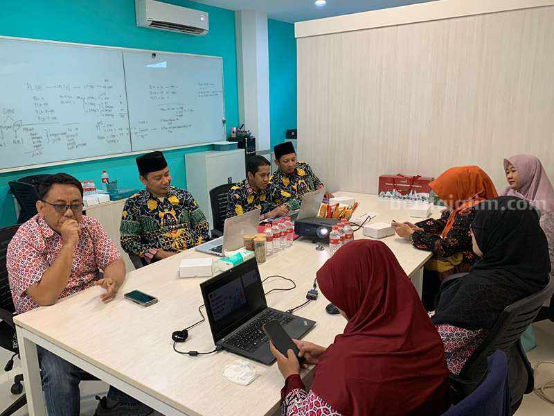 Sistekin Untag Surabaya dan Rumah Jurnal FEBI IAIN Ponorogo Perkuat Kolaborasi Akademik Kunjungan Rumah Jurnal FEBI IAIN Ponorogo di Prodi Sistekin Untag Surabaya