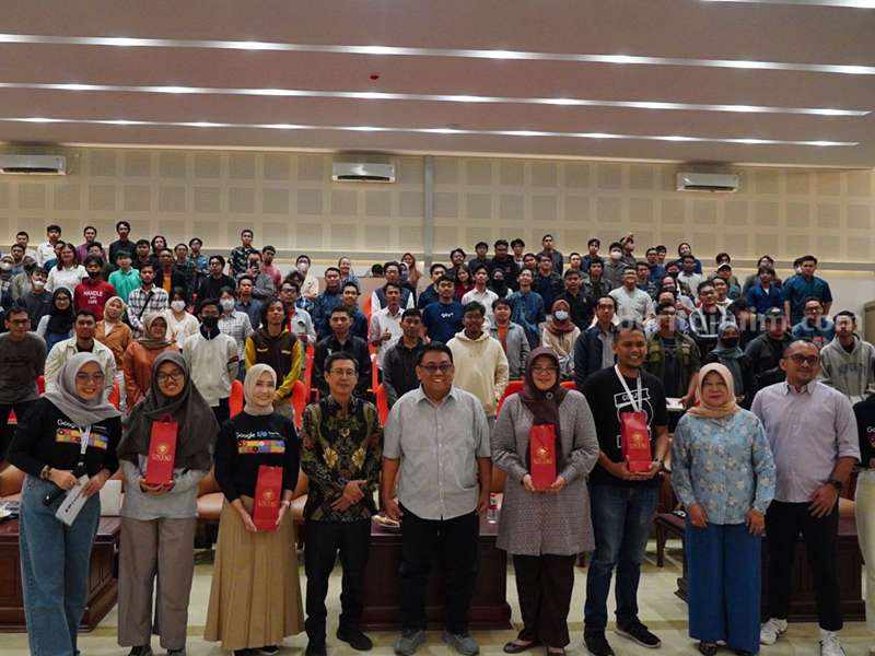 Di Untag Surabaya, GDC Cloud Bahas Teknologi Terkini Acara Google I/O Extended Cloud Surabaya di Kampus Untag Surabaya