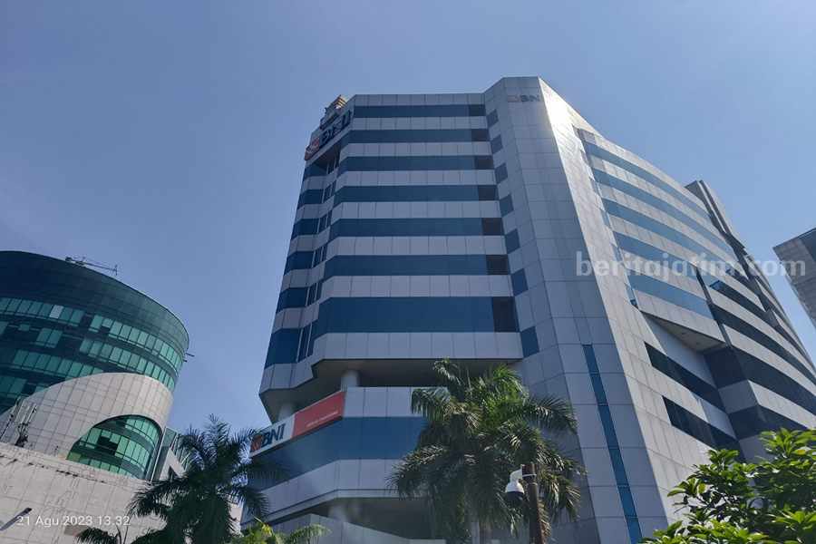 BNI Graha Pangeran di Jalan Ahmad Yani.