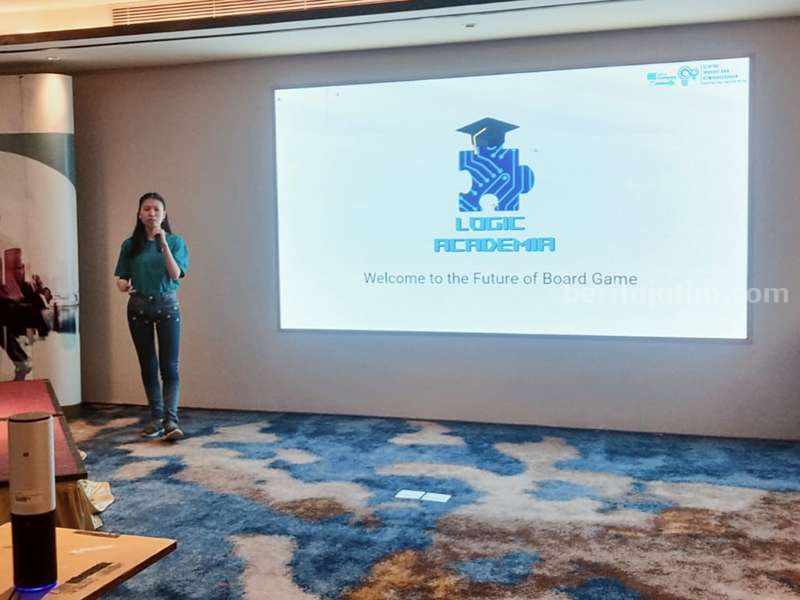 15 Startup Binaan UK Petra dan Polinema Presentasi ke Investor Pitching ide bisnis 15 startup binaan UK Petra dan Polinema di Hotel Vasa Surabaya