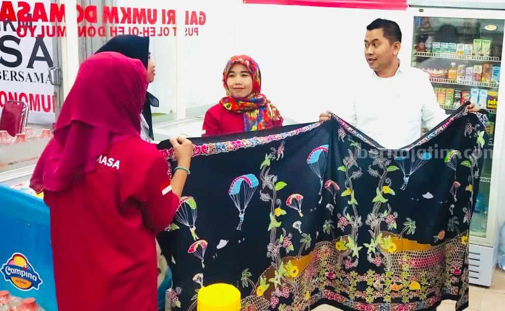 Ketua KADIN Malang Resmikan Gerai UMKM di Desa Donomulyo Malang