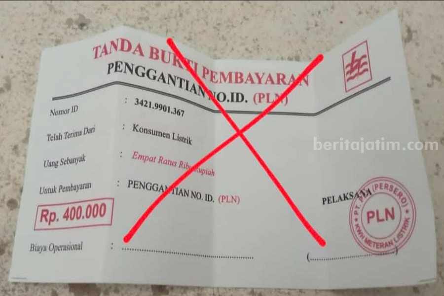 Contoh kwitansi yang digunakan oleh pelaku penipuan di Surabaya.