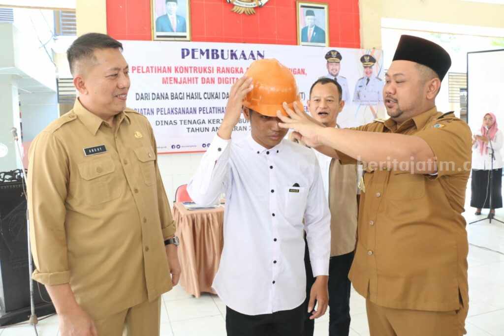 Puluhan Warga Gresik Ikuti Pelatihan Kerja Gratis Gresik