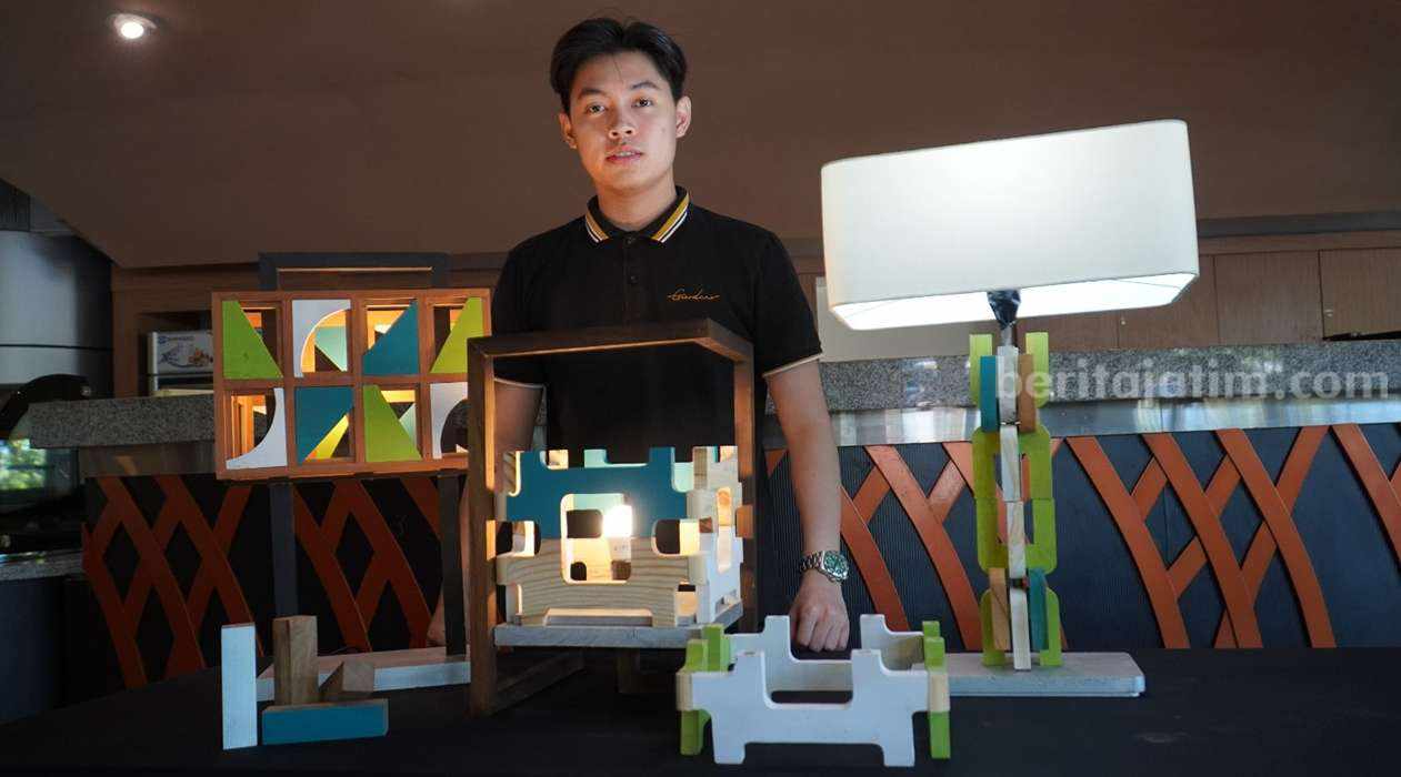 Fabrizio Robbie Sumawan, mahasiswa Desain Interior UK Petra Surabaya.
