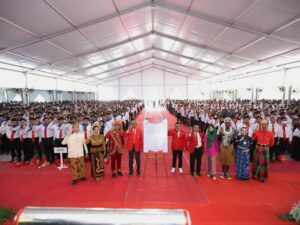 Mahasiswa Baru Untag Surabaya mengikuti PKKMB 2023