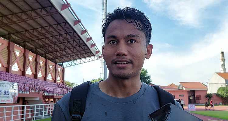Kadek Raditnya, pemain Persebaya Surabaya. (Way]