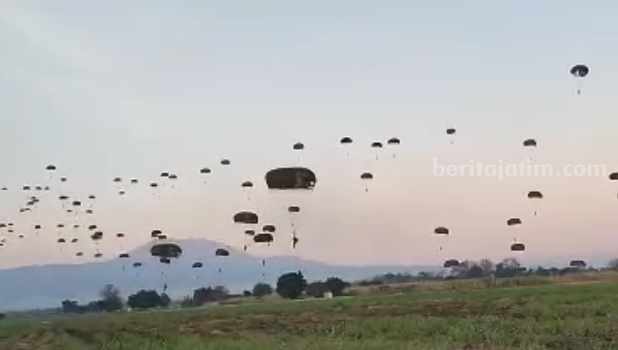 Terjun TNI