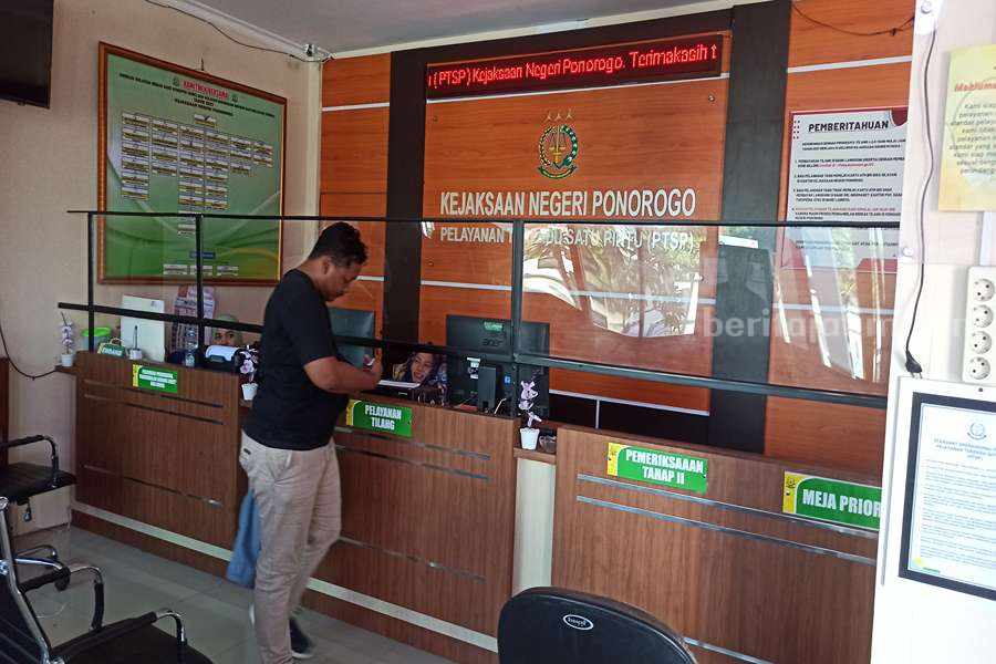 Kantor Kejari Ponorogo. (Foto/Endra Dwiono/Beritajatim.com)