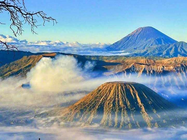 Jawa Timur Jadi Tujuan Wisata Paling Populer, Kalahkan Bali dan Yogyakarta Taman Nasional Bromo Tengger Semeru (TNBTS). (Sumber foto: Instagram liyiyun1011)