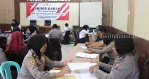 Polwan Pamekasan Sumbang 60 Kantong Darah untuk UDD PMI