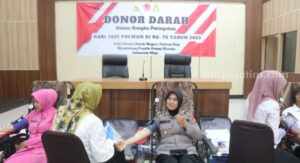 UDD PMI Pamekasan Apresiasi Kegiatan Donor Darah Polwan
