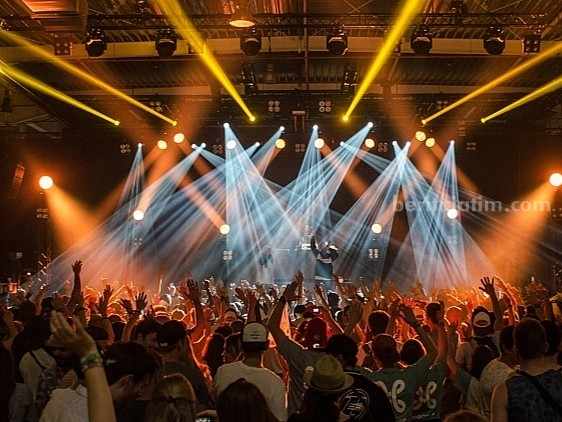 Ilustrasi konser. (Sumber foto: Thibault Trillet/Pexels)