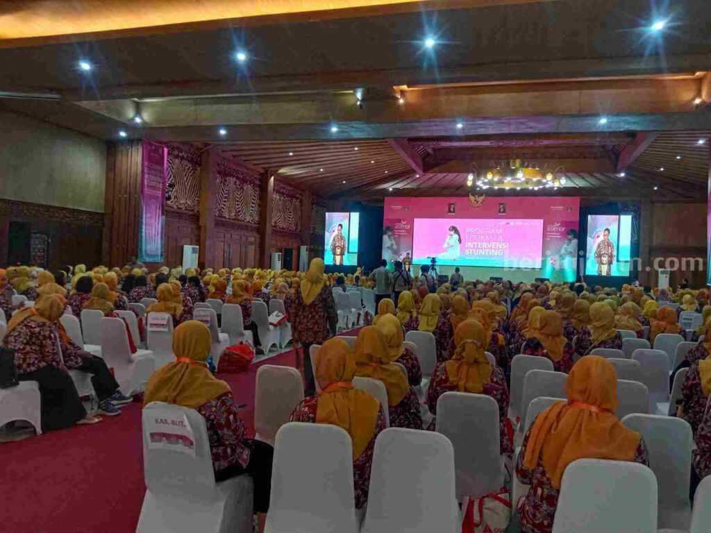 BKKBN Kumpulkan Bidan se Jatim di Blitar Bahas Persoalan Stunting