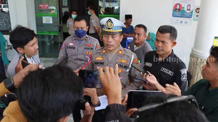 Polres Pamekasan Amankan Sopir Pikap Rombongan Drumband