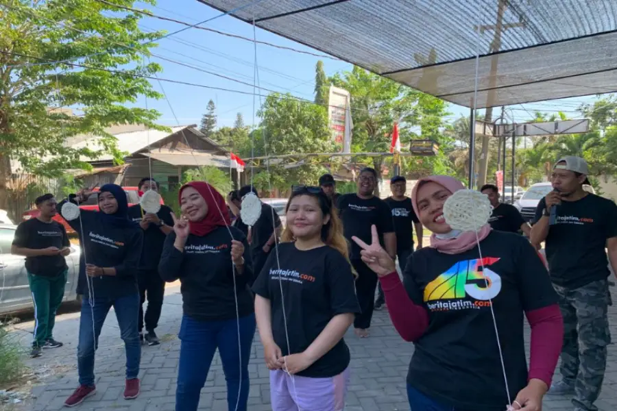Lomba Makan Krupuk