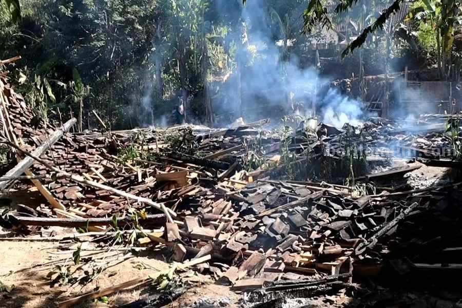 Gedung PAUD di Ponorogo rata dengan tanah usai terbakar hebat. (Foto/Istimewa)