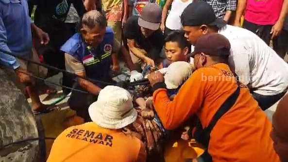 evakuasi nenek tewas