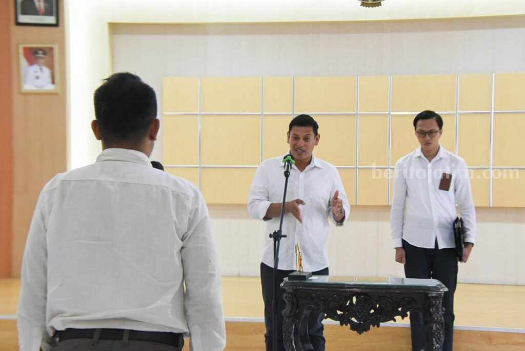 Wali Kota Kediri Lantik Pejabat Pimpinan Tinggi Pratama, Ini Sosoknya