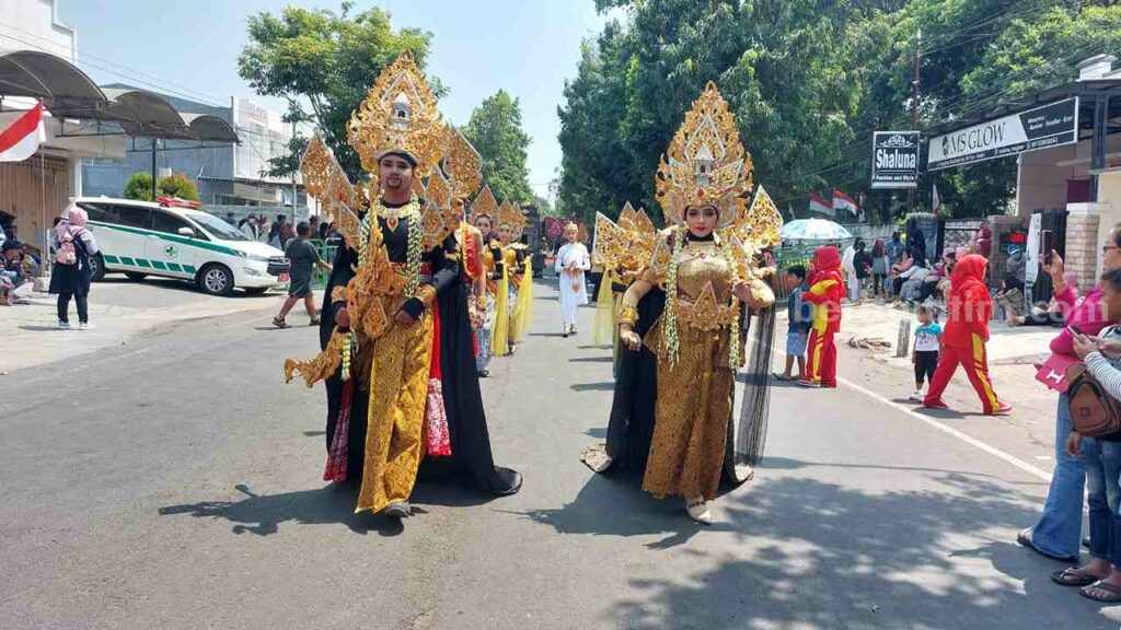Perdana, Pare Culture Haritage Carnival Pukau Warga Kediri Kediri