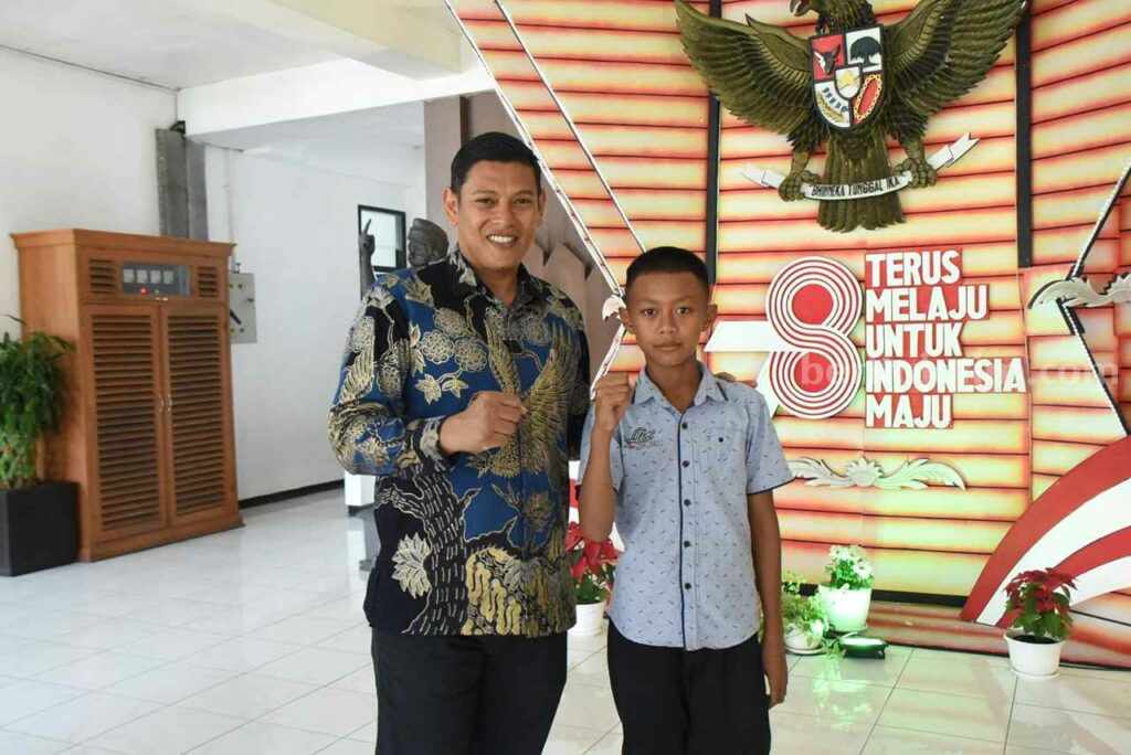 Tim SSB PSB Kota Kediri Road to Vietnam, Mas Abu Bantu Paspor