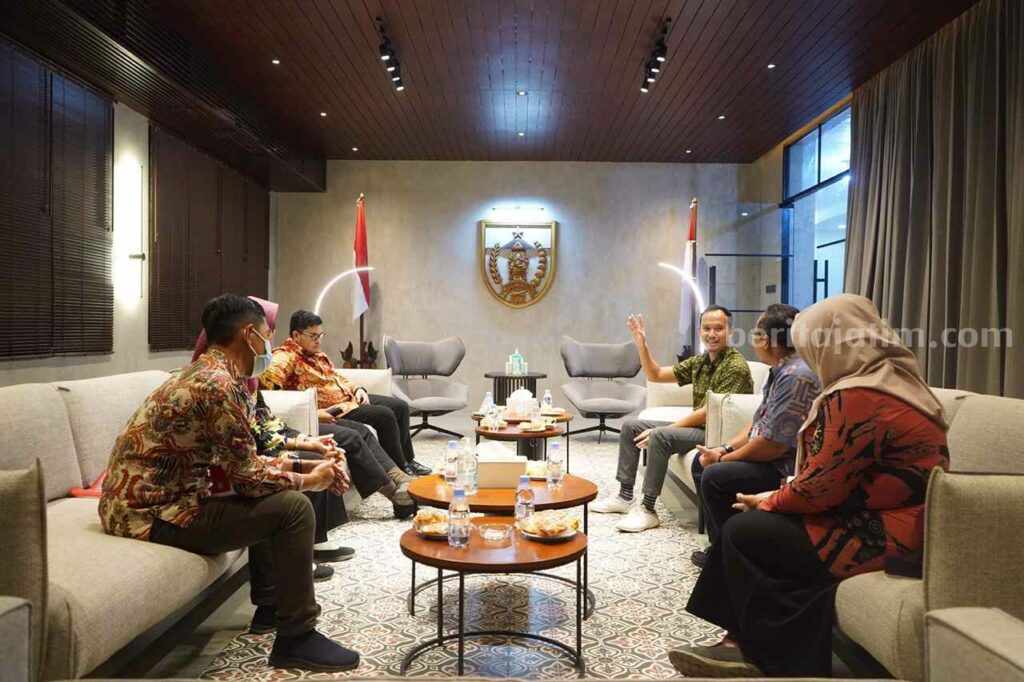 Jaga Stok Pangan, Bupati Kediri Genjot Produktivitas Beras Bupati Kediri