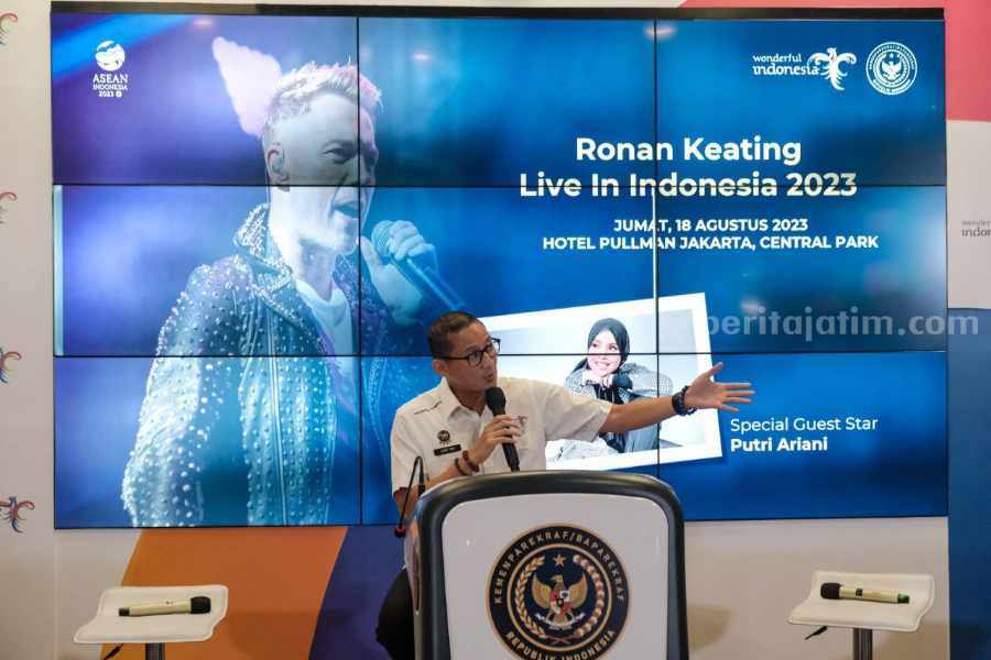 Menteri Pariwisata dan Ekonomi Kreatif (Menparekraf) Sandiaga Salahuddin Uno dukung konser kolaborasi Ronan Keating dan Putri Ariani. (Foto: Kemenparekraf)