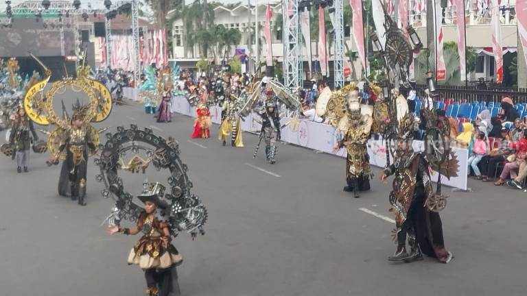 WACI di Jember Tandai Kebangkitan Karnaval Indonesia Pasca Pandemi