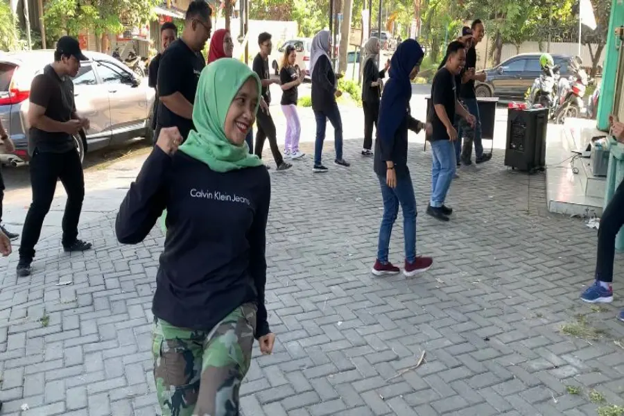 Lomba 17 Agustus Seru dan Meriah di Kantor beritajatim.com Surabaya Kantor beritajatim