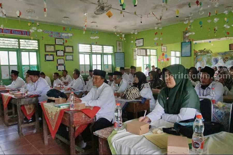 guru madrasah tuban