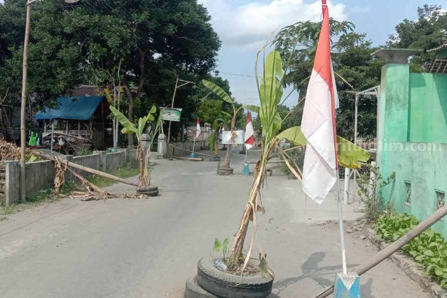 jalan berlubang