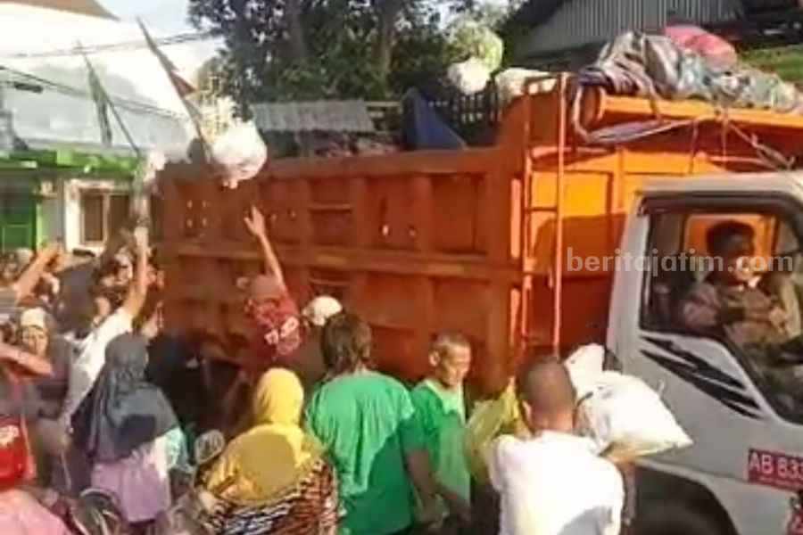 lempar sampah