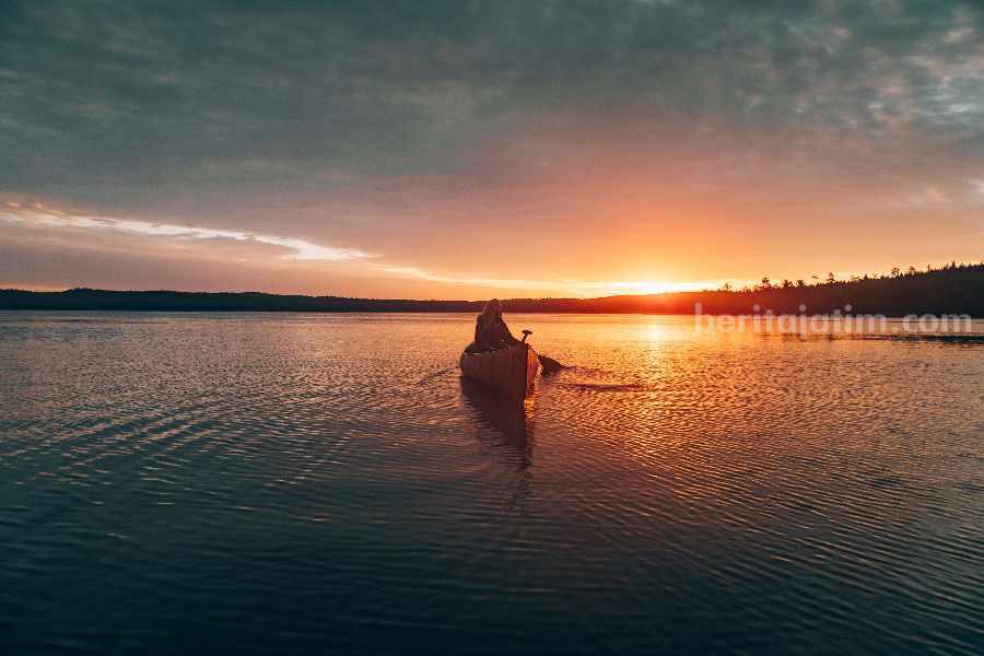 Ilustrasi wisata alam di Lumajang. (Josh Hild/pexels.com)