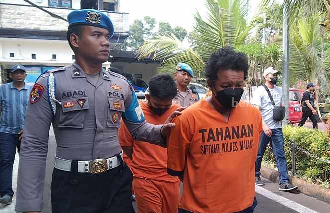 Polres Malang membekuk 3 orang pelaku curanmor, Senin (11/9/2023).